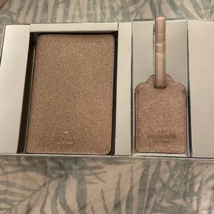 *NWT* Kate Spade passport holder and luggage tag set
